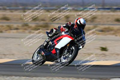 media/Jan-09-2022-SoCal Trackdays (Sun) [[2b1fec8404]]/Turn 11 (935am)/